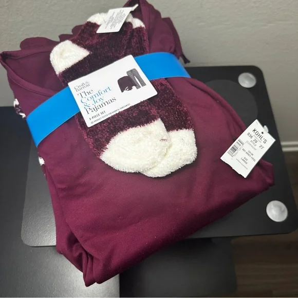 Croft & Barrow Cozy Purple and White Pajama Set - Picture 1 of 1